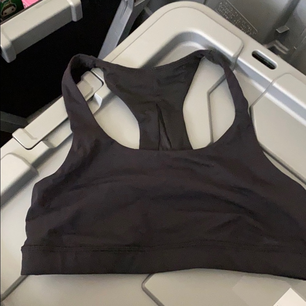 Black lulu sports bra